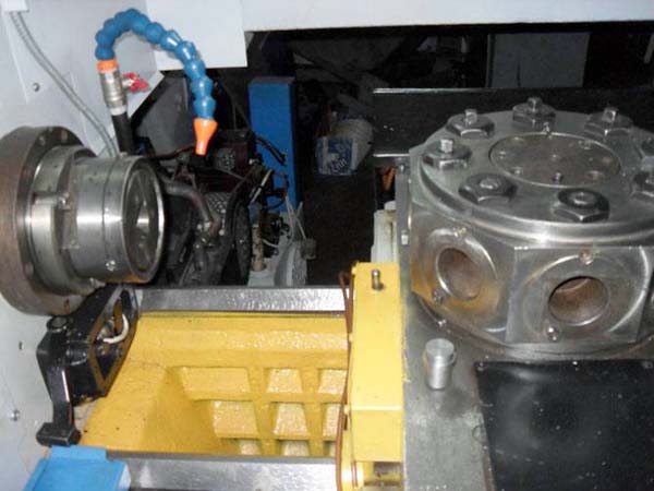 1В340Ф30 Фотография токарно-револьверного верстата с ЧПУ